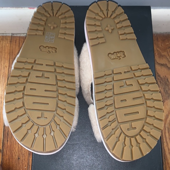 Coach Tally Sandals - Picture 3 of 4